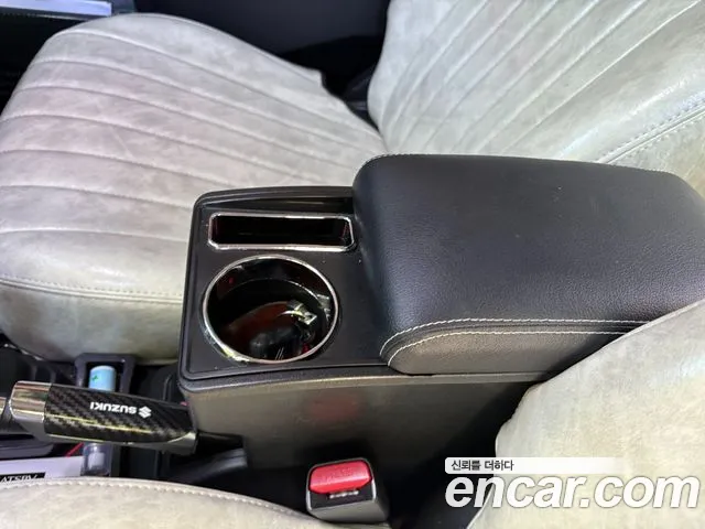 Suzuki Jimny — Фото автомобиля 14