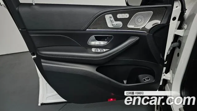 Mercedes-Benz GLE-Class — Фото автомобиля 17