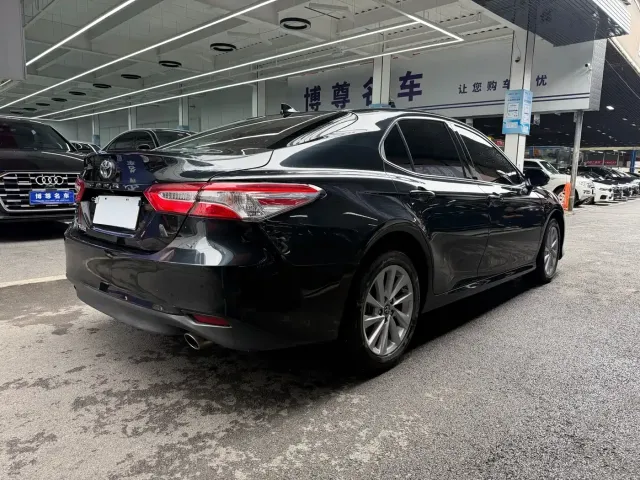 Toyota Camry — Фото автомобиля 17