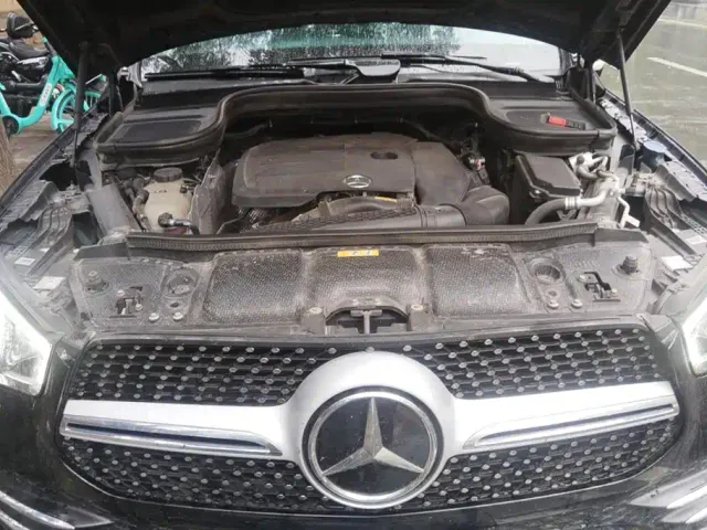 Mercedes-Benz GLE-Class — Фото автомобиля 10