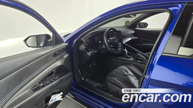 Hyundai Avante CN7 — Фото автомобиля 10