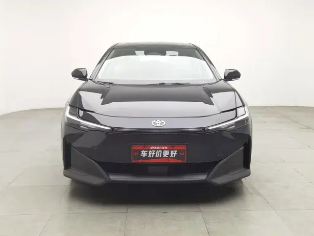 Toyota bZ3 — Фото автомобиля 3