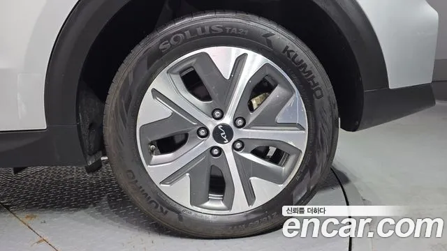 Kia Niro Niro Plus Air — Фото автомобиля 21