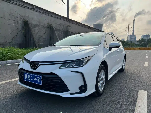 Фотография автомобиля — Toyota Corolla