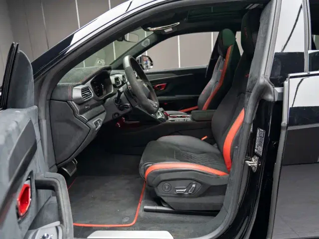 Lamborghini Urus — Фото автомобиля 10