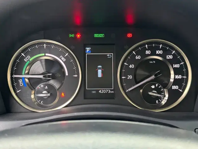 Toyota Vellfire — Фото автомобиля 20