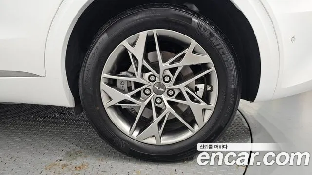 Genesis GV70 — Фото автомобиля 20