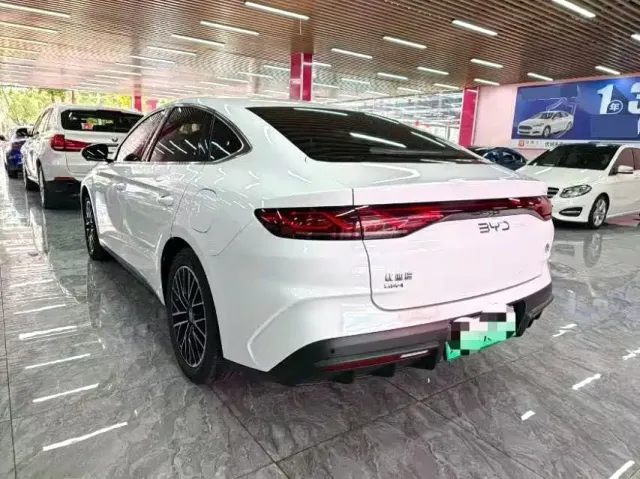 BYD Qin L — Фото автомобиля 4