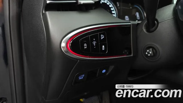 Genesis GV70 2.5T Бензин AWD — Фото автомобиля 25