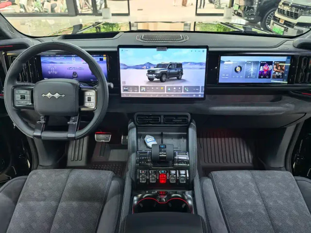 BYD FangChengBao Leopard 5 — Фото автомобиля 6