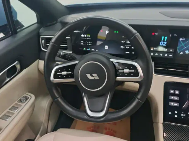 Li Auto ONE — Фото автомобиля 15