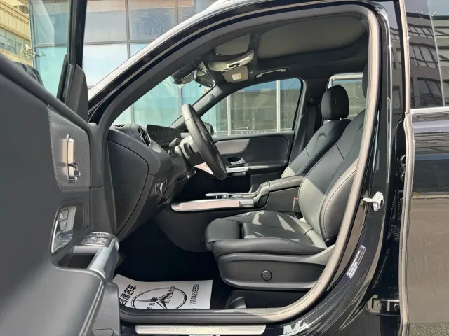 Mercedes-Benz GLB-Class — Фото автомобиля 4