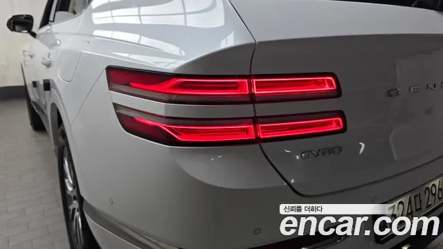 Genesis GV80 2.5T Бензин AWD — Фото автомобиля 6