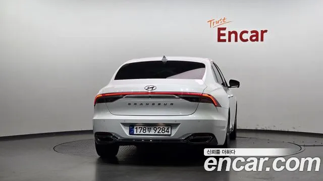 Hyundai Grandeur Новый Grandeur IG — Фото автомобиля 4