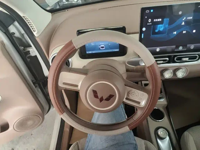 Wuling Hongguang Mini EV — Фото автомобиля 10