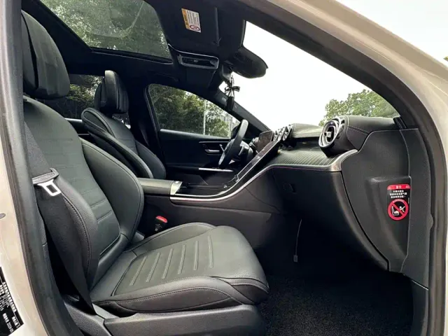 Mercedes-Benz C-Class — Фото автомобиля 4