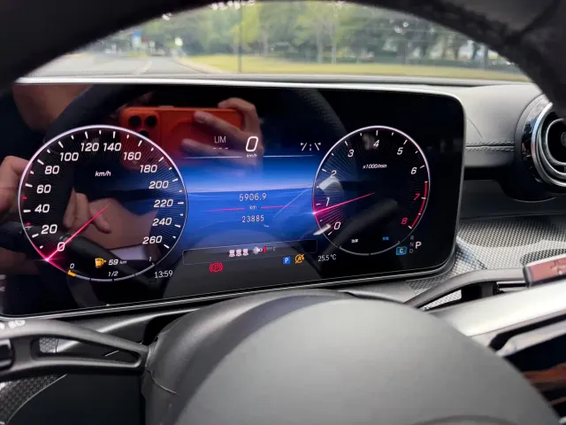 Mercedes-Benz C-Class — Фото автомобиля 10