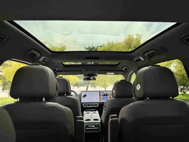 Li Auto L8 — Фото автомобиля 15