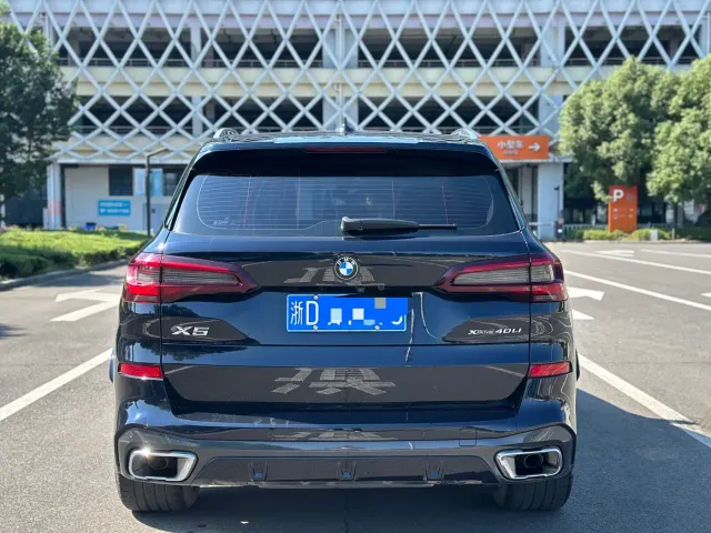BMW X5 — Фото автомобиля 8