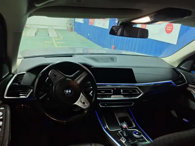 BMW X5 — Фото автомобиля 2