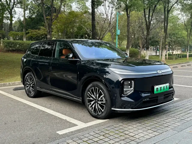 Changan Qiyuan Q07 — Фото автомобиля 3