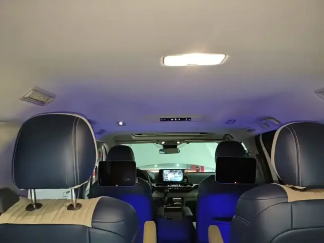Toyota Sienna — Фото автомобиля 17