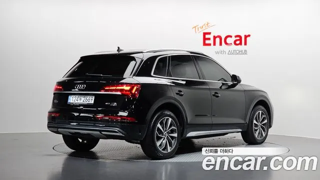 Audi Q5 45 TFSI quattro — Фото автомобиля 2
