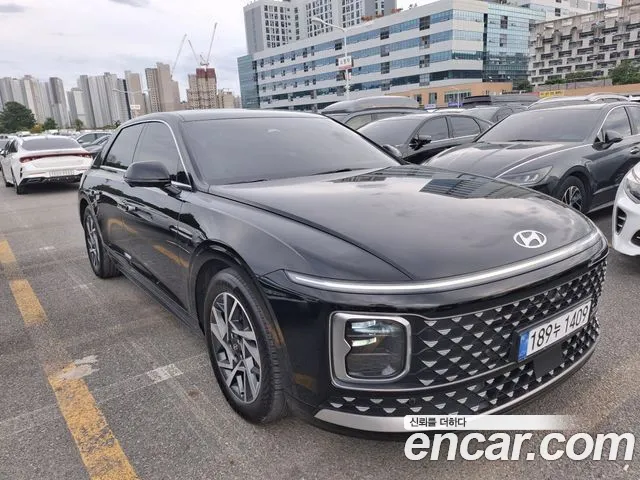 Hyundai Grandeur GN7 — Фото автомобиля 2