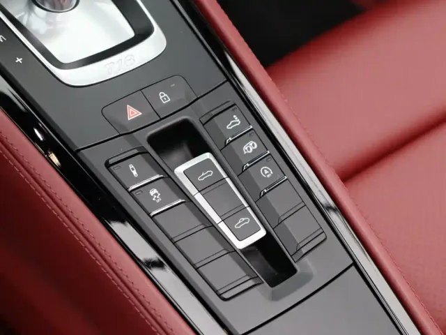 Porsche 718 — Фото автомобиля 8