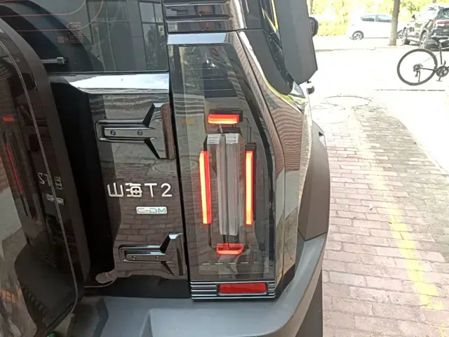 Jetour T2 — Фото автомобиля 7