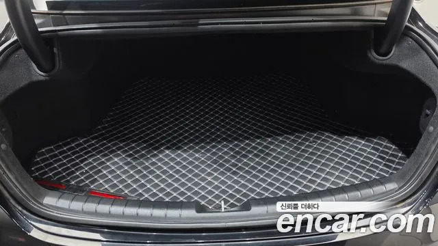 Hyundai Grandeur New — Фото автомобиля 27
