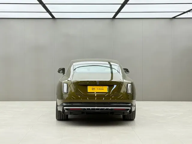 Rolls-Royce Spectre — Фото автомобиля 15