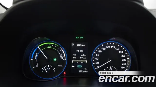 Hyundai Kona — Фото автомобиля 8