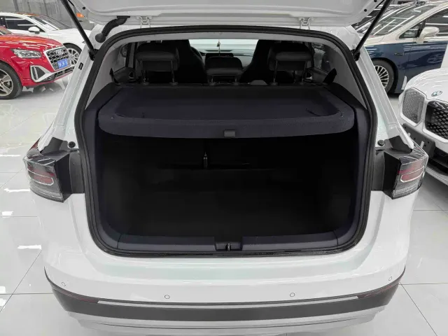 Volkswagen Tharu — Фото автомобиля 23