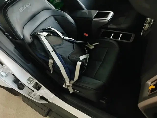 iCAR V23 — Фото автомобиля 24