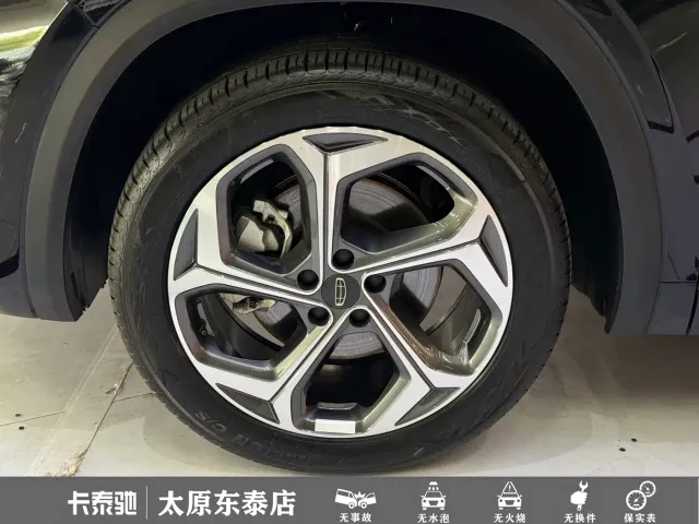 Geely Xingyue L — Фото автомобиля 5