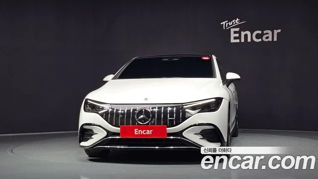 Mercedes-Benz EQE — Фото автомобиля 3