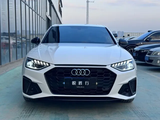 Audi A4L — Фото автомобиля 2
