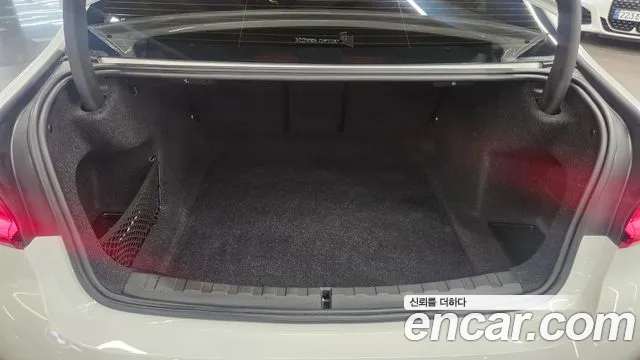 BMW 3 Series — Фото автомобиля 19