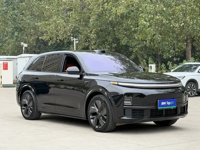 Li Auto L7 — Фото автомобиля 3