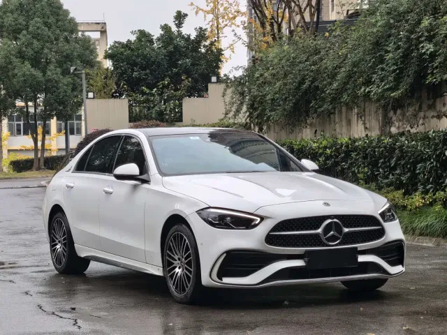Mercedes-Benz C-Class — Фото автомобиля 3