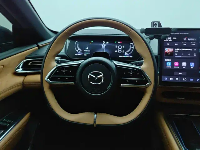 Mazda EZ-6 — Фото автомобиля 15