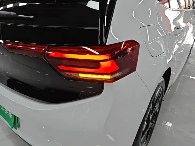 Volkswagen ID.3 — Фото автомобиля 7