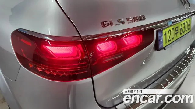 Mercedes-Benz GLS-Class — Фото автомобиля 17