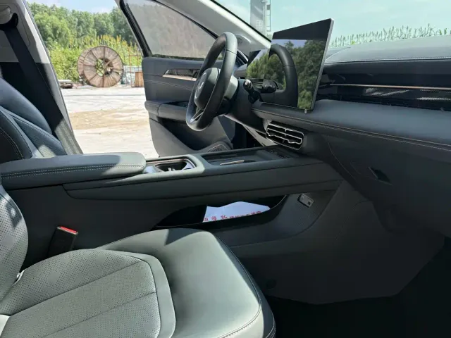Wuling Starlight — Фото автомобиля 14