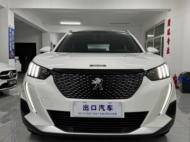 Peugeot 2008 — Фото автомобиля 3