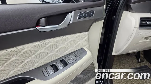 Hyundai Palisade Palisade Дизель 2.2 4WD — Фото автомобиля 24