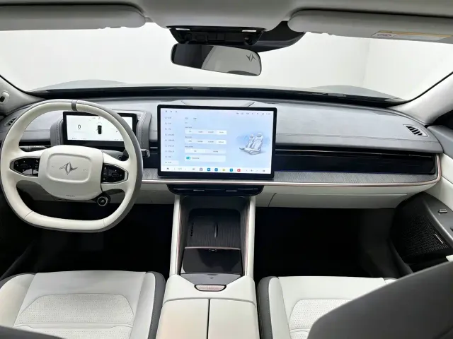 Dongfeng eπ 007 — Фото автомобиля 6