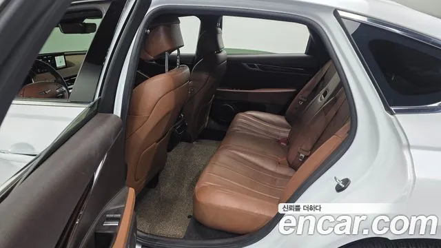 Genesis G80 Бензин 2.5 турбо 2WD — Фото автомобиля 26