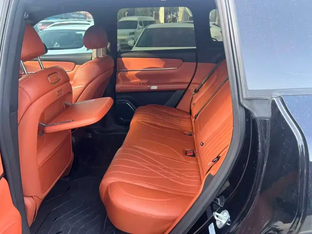 Changan Qiyuan Q07 — Фото автомобиля 6